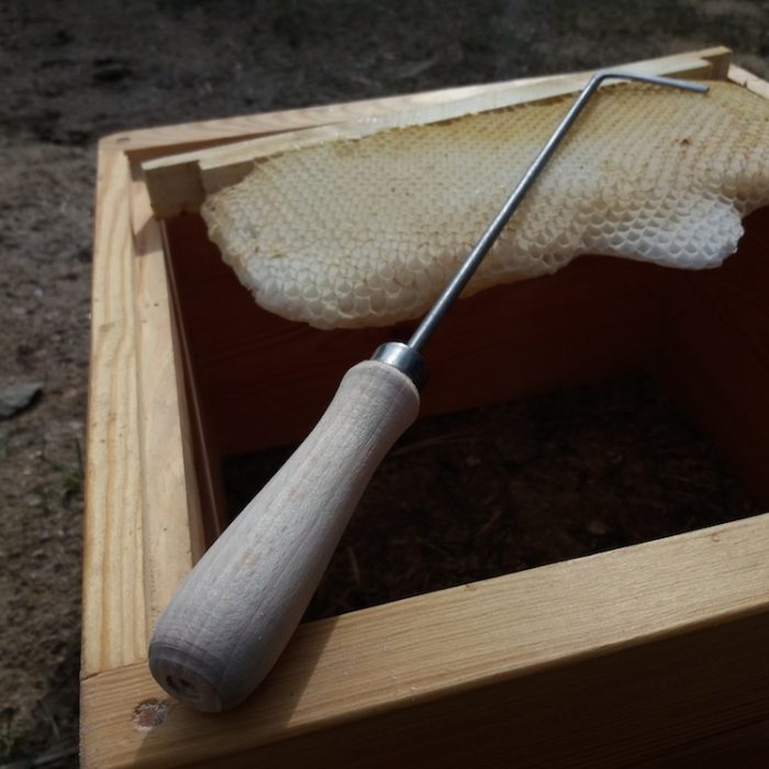 Košnicový nůž 03