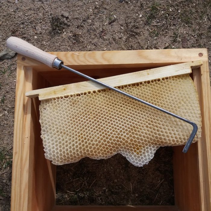 Košnicový nůž 04