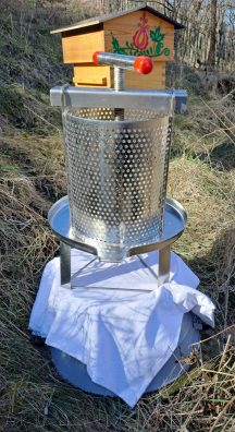 Nerezový ruční lis na med